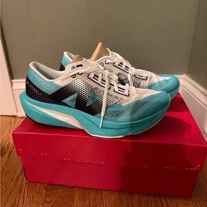 NIB Women’s New Balance FuelCell Rebel v4 Running Shoes Sneakers Sz 11 B
